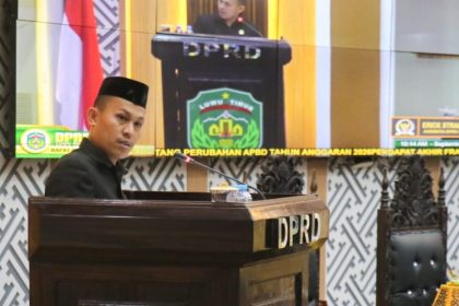 Juru Bicara Fraksi PDI Perjuangan, Erick Estrada S dalam pembahasan Perubahan APBD Tahun Anggaran 2026. PDI Perjuangan menilai ketergantungan ekonomi daerah pada sektor tambang perlu menjadi perhatian.