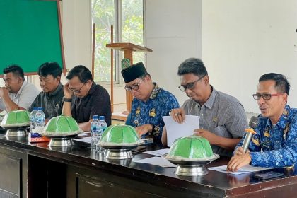 Anggota DPRD Luwu Timur, Andi Surono S., menekankan pentingnya aspirasi masyarakat dan pemerataan pembangunan dalam penyusunan Ranperda APBD Tahun Anggaran 2027 saat kegiatan monitoring di Tomoni Timur.