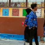 Tim dari Dinas Dikbud Luwu Timur meninjau proses revitalisasi sekolah yang sedang berjalan di Kabupaten Luwu Timur (Sumber: istimewa)